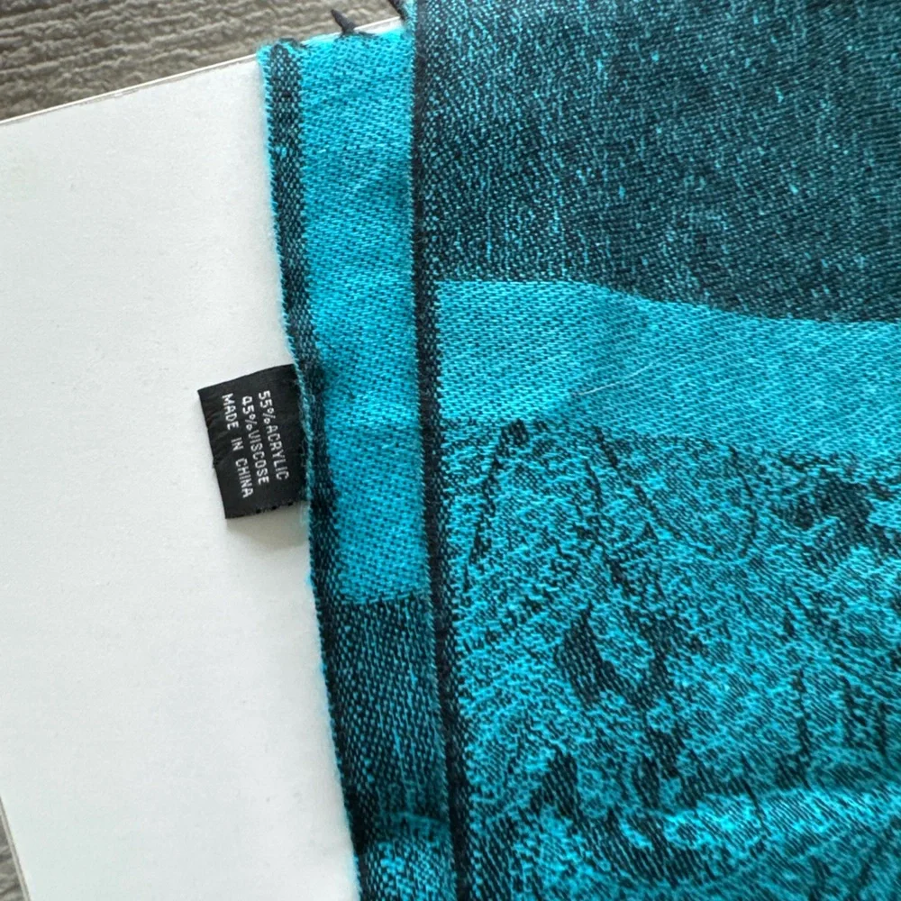 Elegant Paisley Teal Scarf